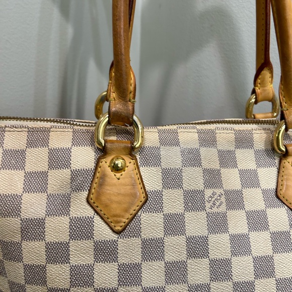 Louis Vuitton Damier Saleya MM - Picture 13 of 16